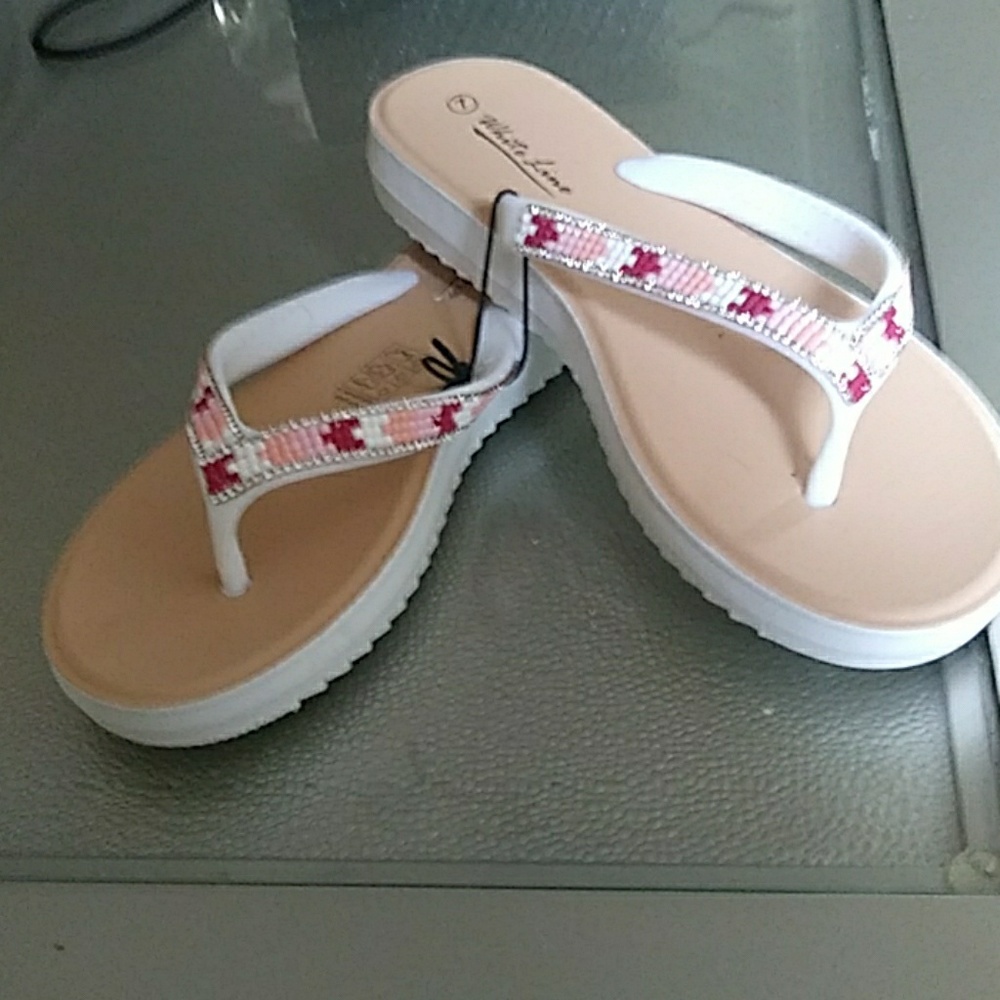 Sandles